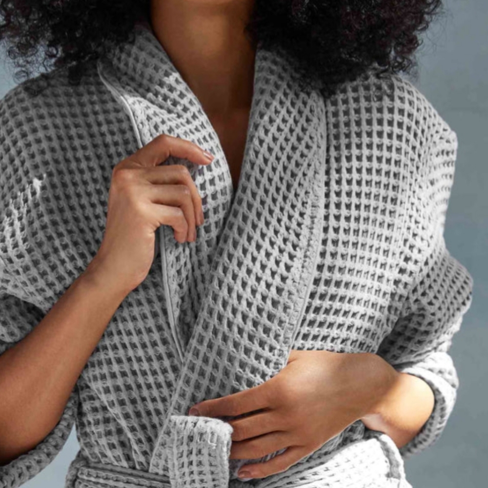 Brooklinen Waffle Gray Robe - Picture 4 of 12